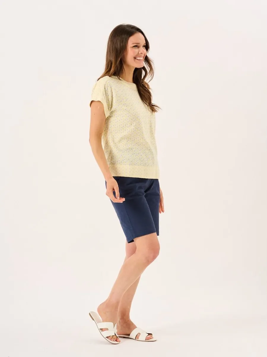 light_yellow_floral_short_6.webp Quba & Co Light Yellow Floral Short Sleeved Overhead Top - Dana Outlet