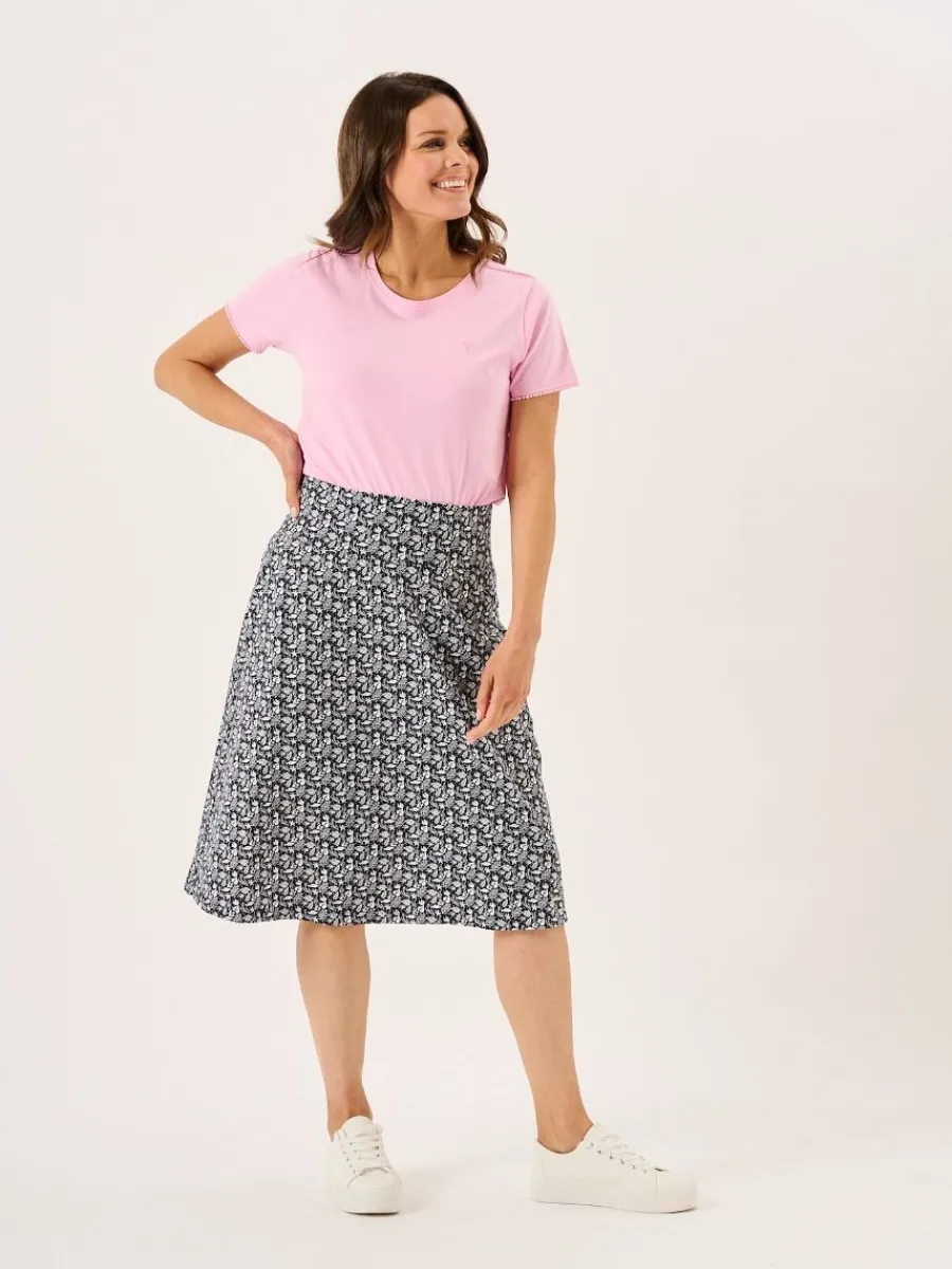 navy_and_white_nautical_p_6.webp Quba & Co Navy And White Nautical Print Jersey Midi Skirt - Raye Online